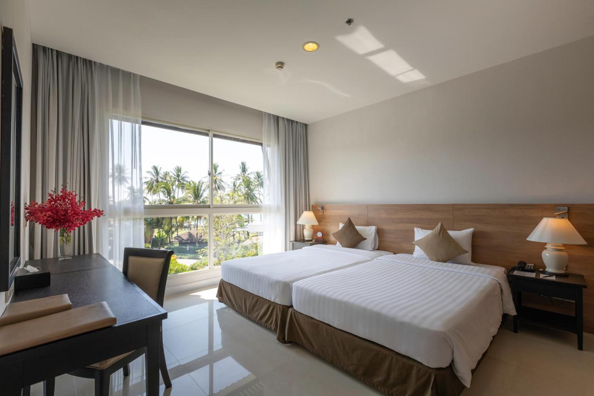 Kantary Beach Hotel Villas & Suites Khao Lak Eksteriør billede