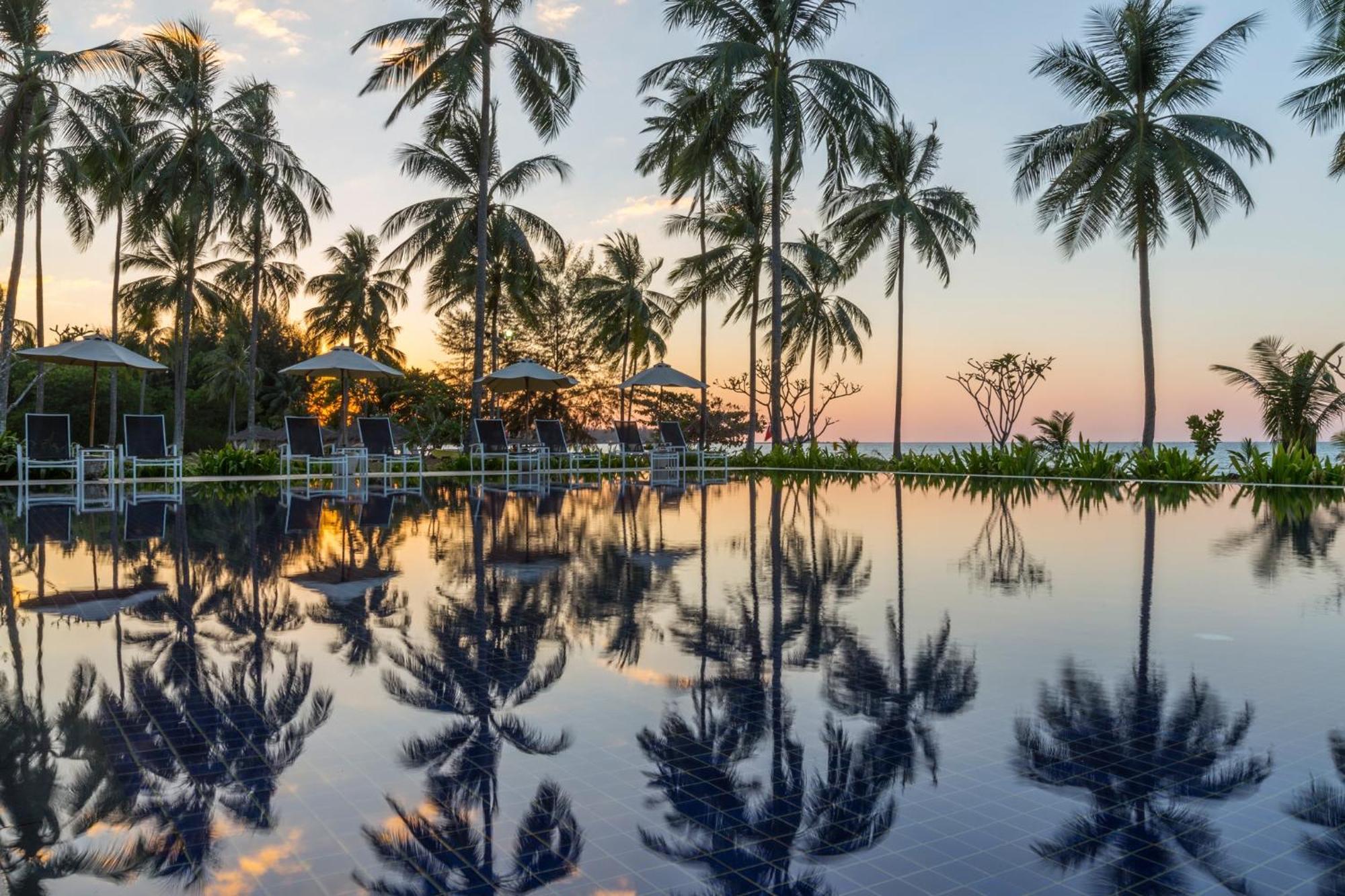 Kantary Beach Hotel Villas & Suites Khao Lak Eksteriør billede