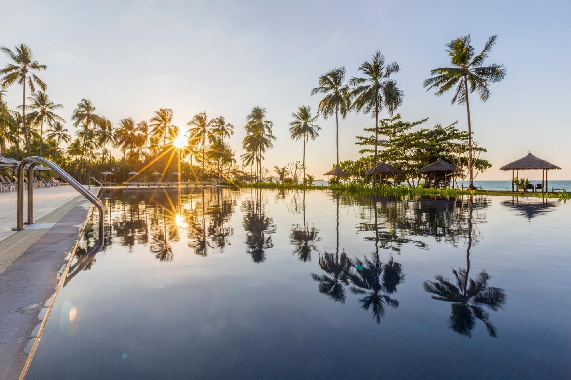 Kantary Beach Hotel Villas & Suites Khao Lak Eksteriør billede