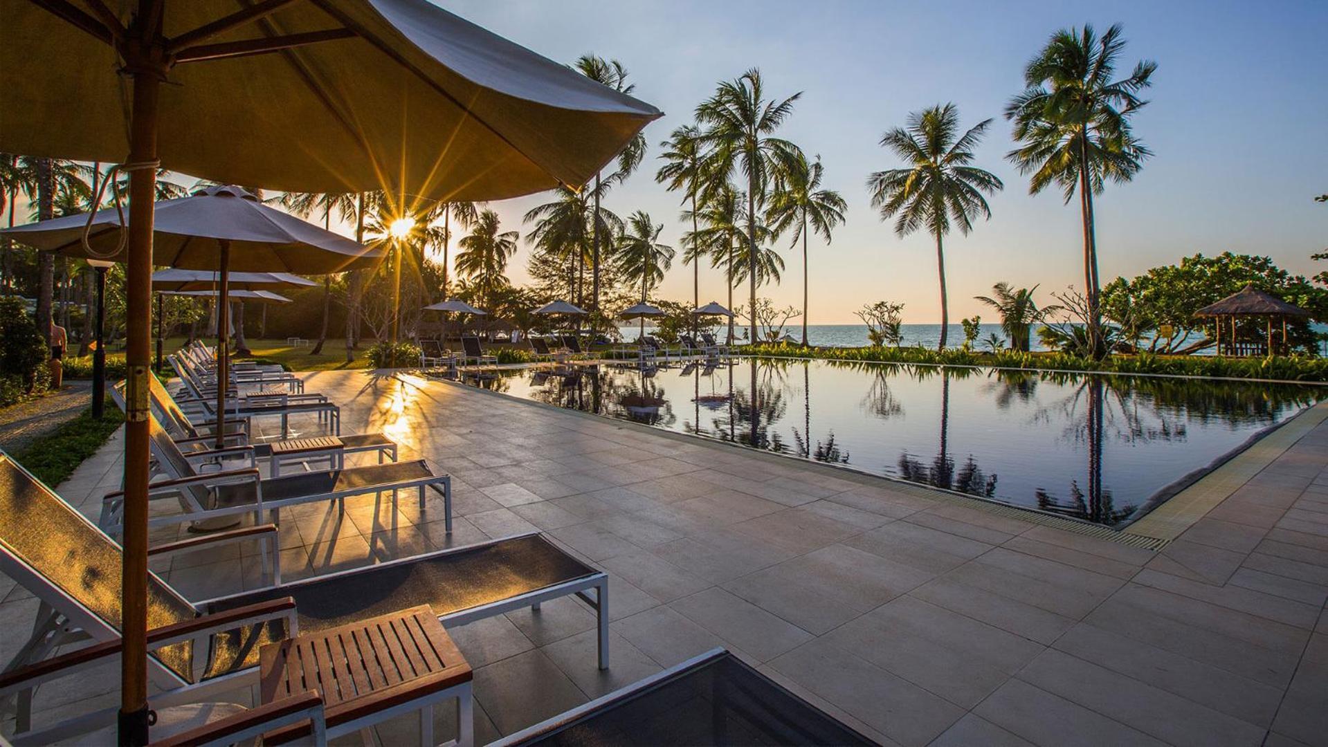 Kantary Beach Hotel Villas & Suites Khao Lak Eksteriør billede